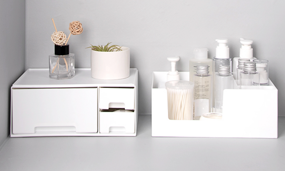 Thumbnail: BIGI 全新現貨包送貨-簡約風純白PP化妝品收納化妝品盒CSB7 Pure white cosmetic storage Free delivery