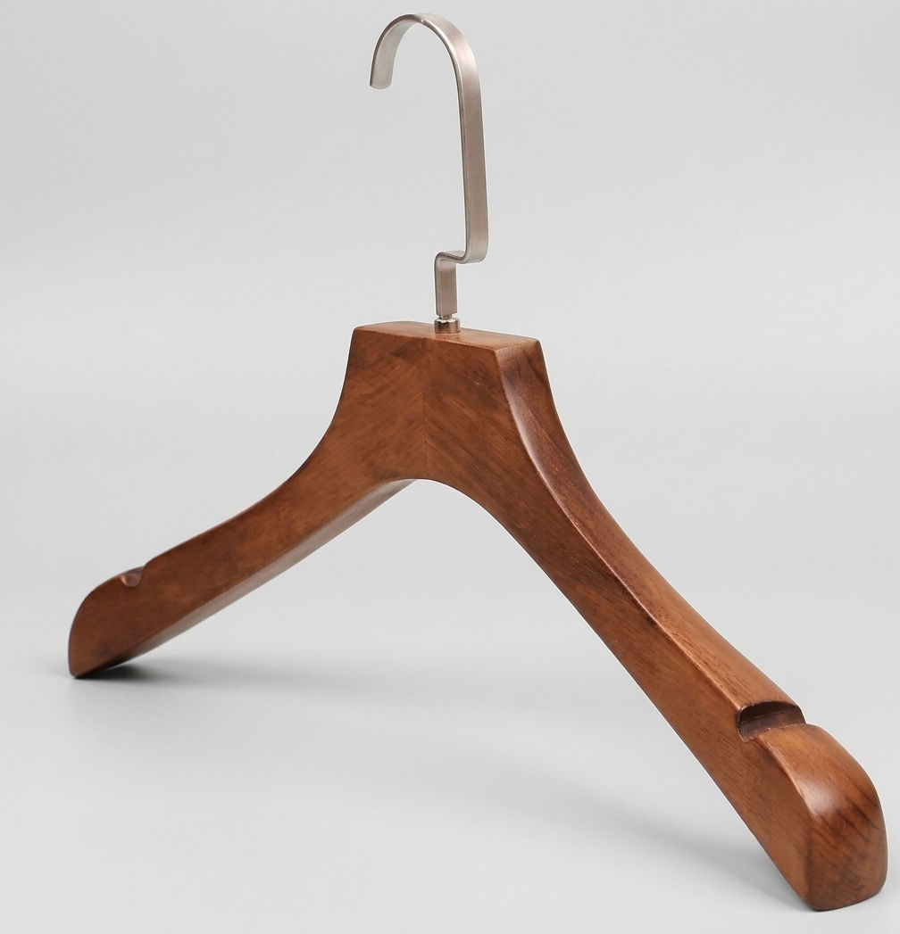 比治 DELUXE大荷木衣架-懷舊 Lotus coat hanger-Vintage LCH04 L38cm, 3cm Shoulder(HKD30/pc*)