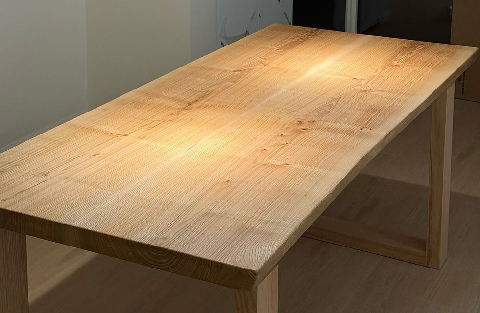 Thumbnail: BiGi 4-5cm 美國白蠟木原木拼天然邊餐枱 不同尺寸訂造 America Ash wood table in different sizes