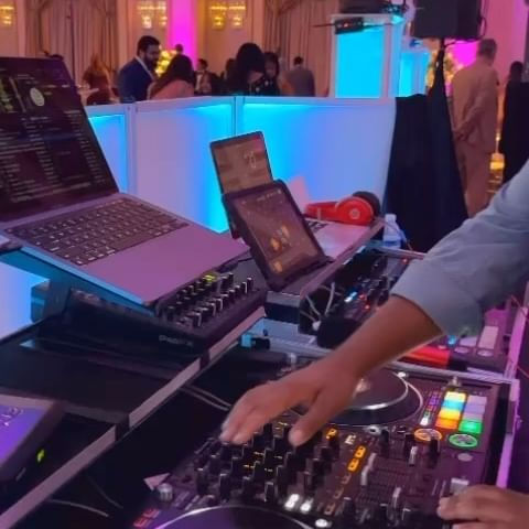 dj-in-party