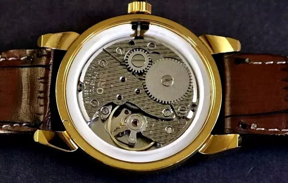 Thumbnail: Vintage Swiss Oris Hand Wind 17 jewels Men's Wrist Watch D25