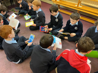 Scríobh Leabhar