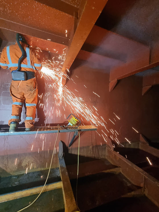 Mobile-welder-marine-welding-specialist.jpg