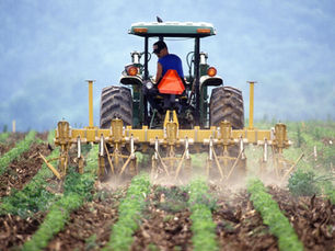 ACCORD SUR LES SALAIRES MINIMA DANS LA BRANCHE DU MACHINISME AGRICOLE