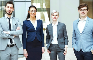 Portrait of group of business people smi