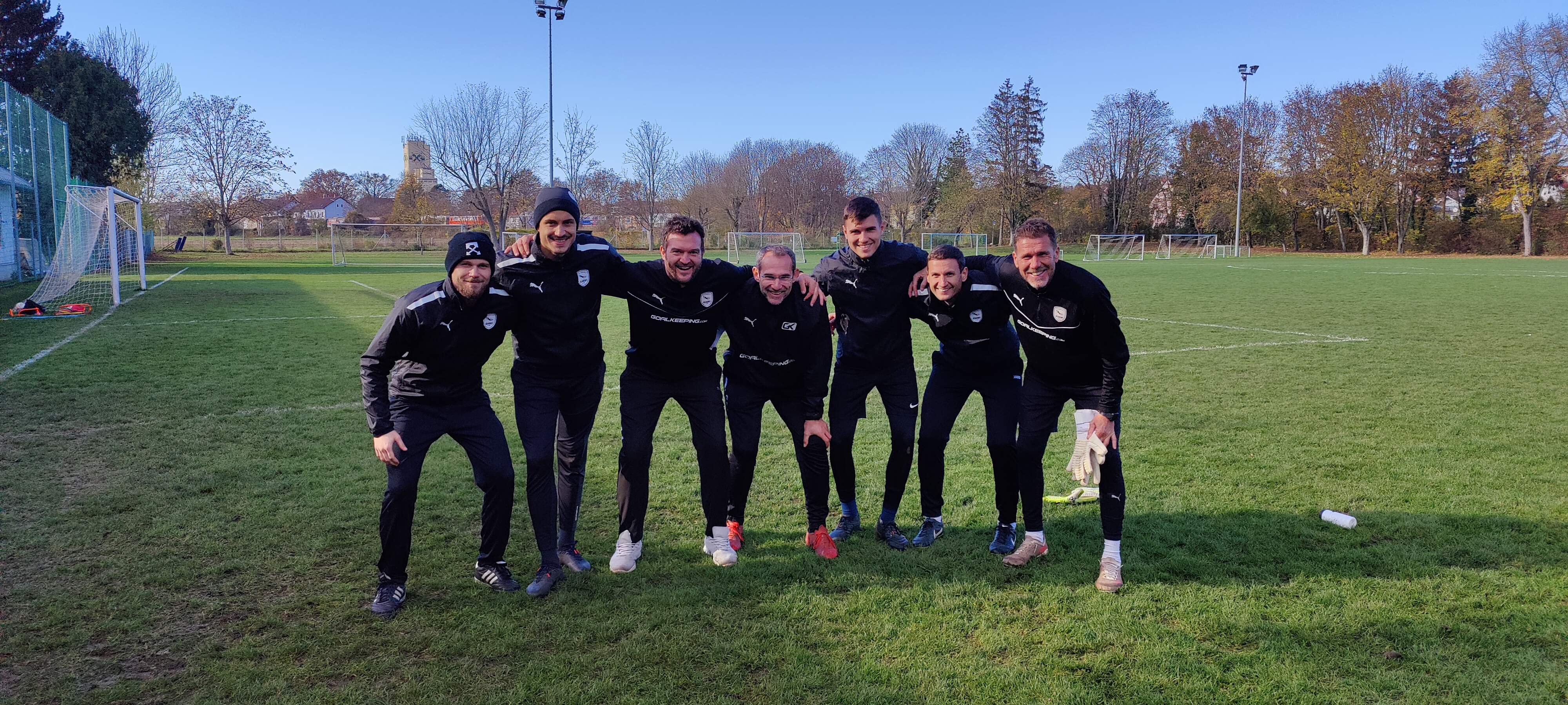 Trainerteam und Torhüter in Aktion beim KEEPERDAY