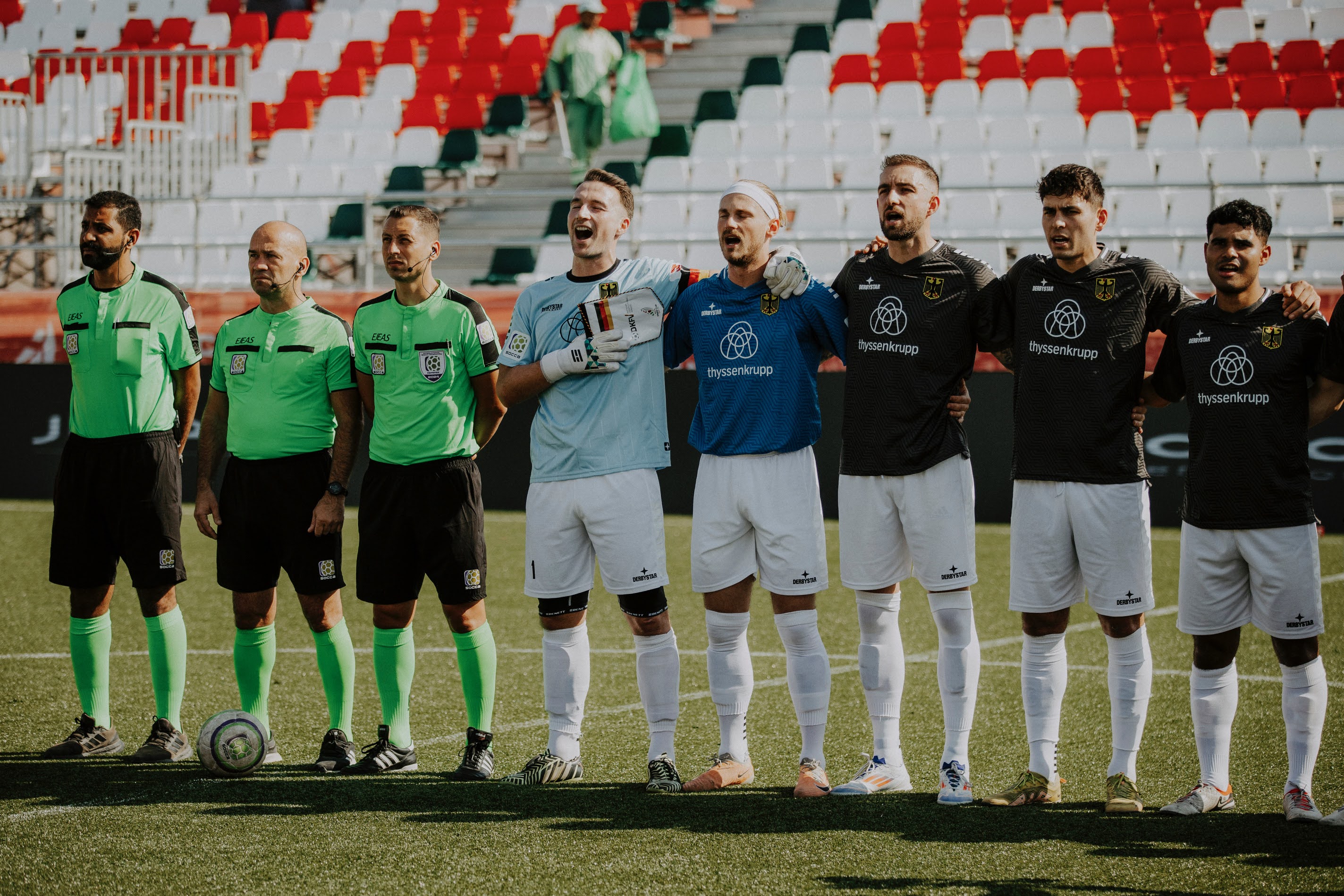 Kim Sippel als Torwarttrainer