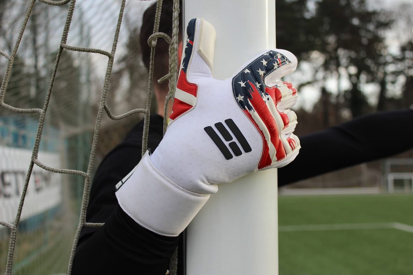 Benett Level X USA Torwarthandschuh im Detail