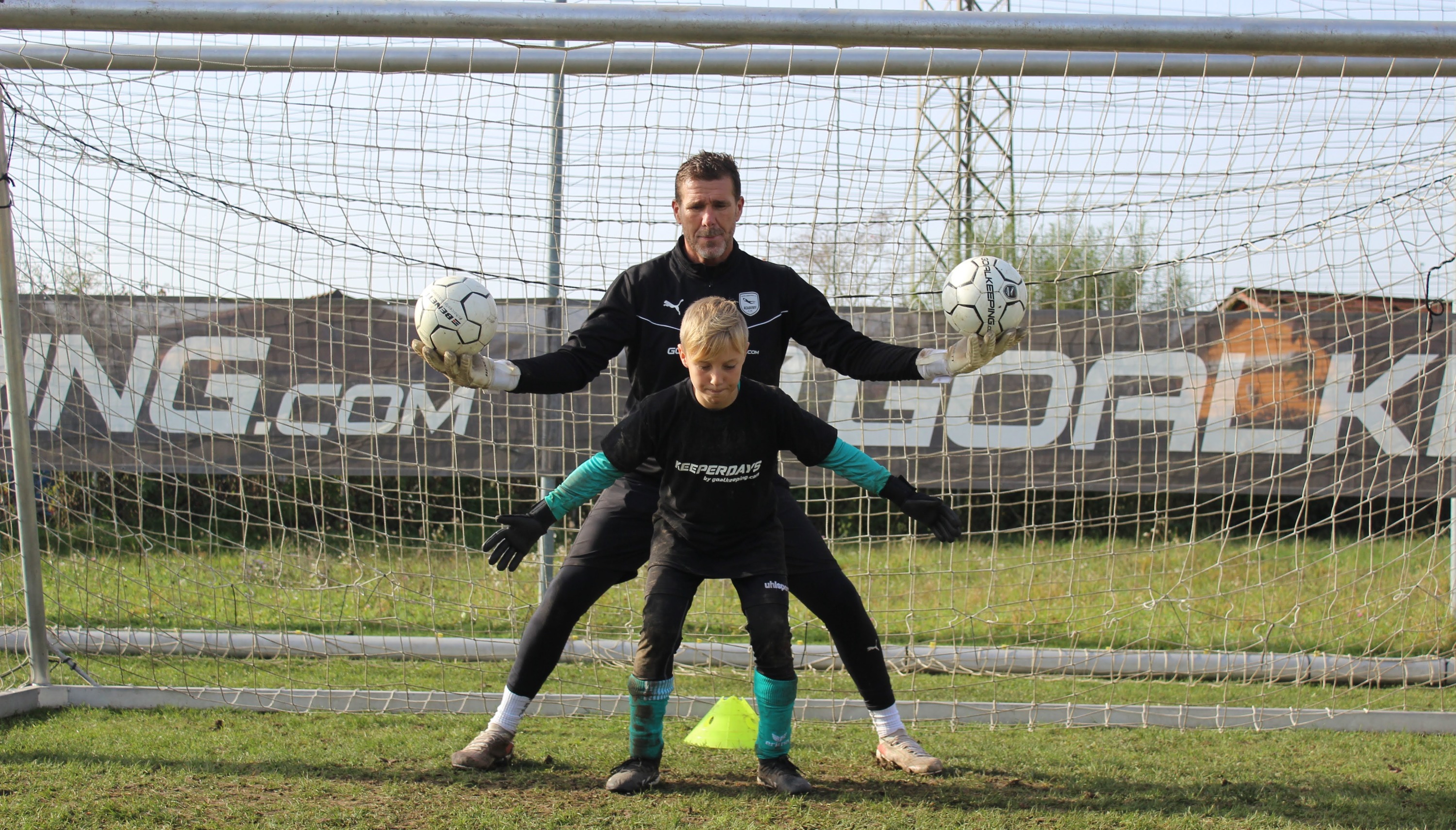 Torwarttraining beim KEEPERDAY Linz mit professionellen Trainern
