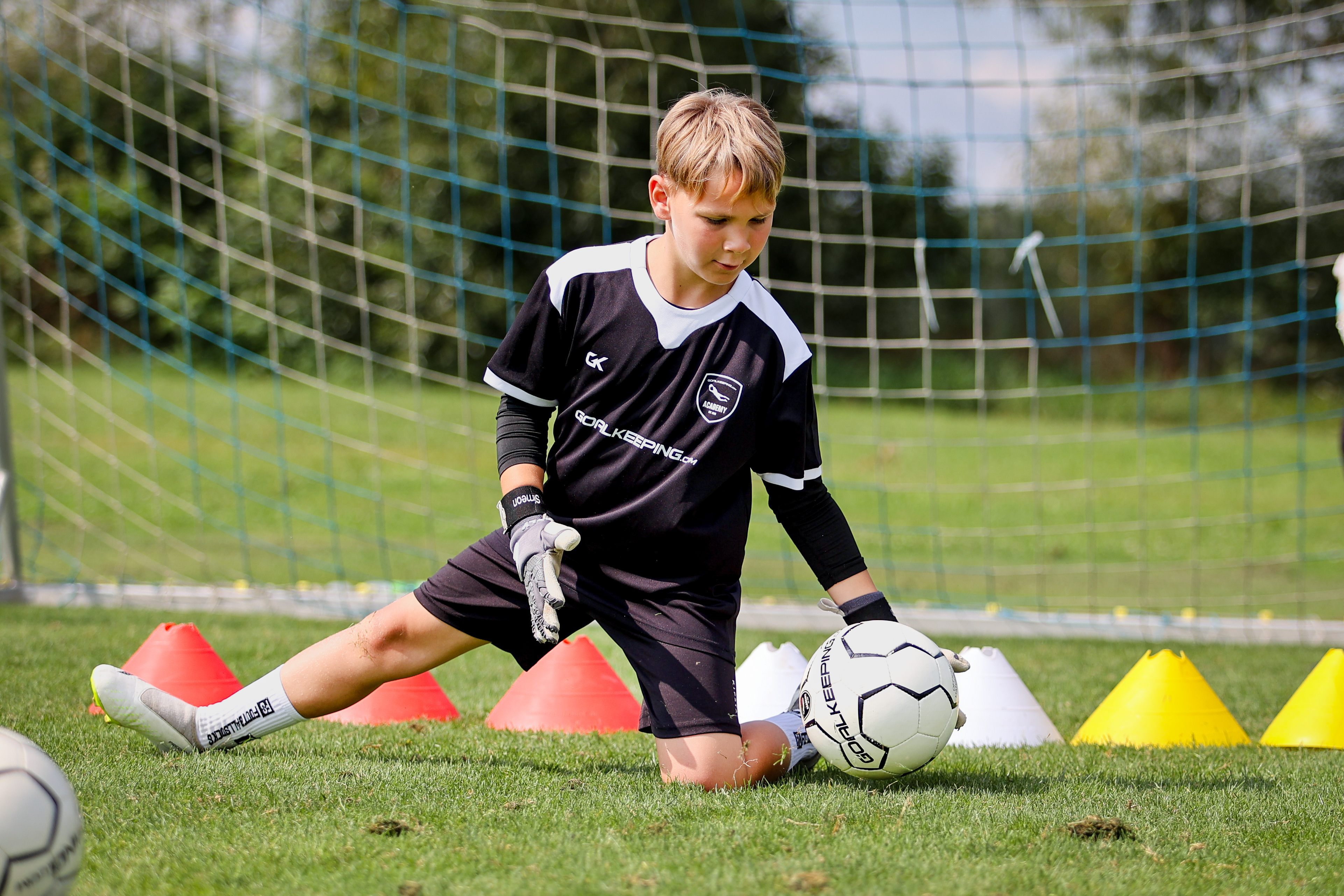 Gruppe von Torhütern und Trainern beim Camp in Österreich