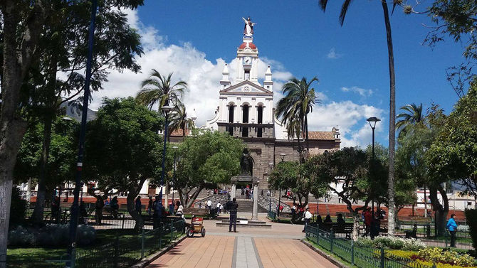 EL TURISMO COMO FUENTE DE INGRESOS EN COTACACHI