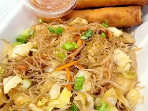 Filipino Fusion Owners Open Trendy Restaurant in Bellevue