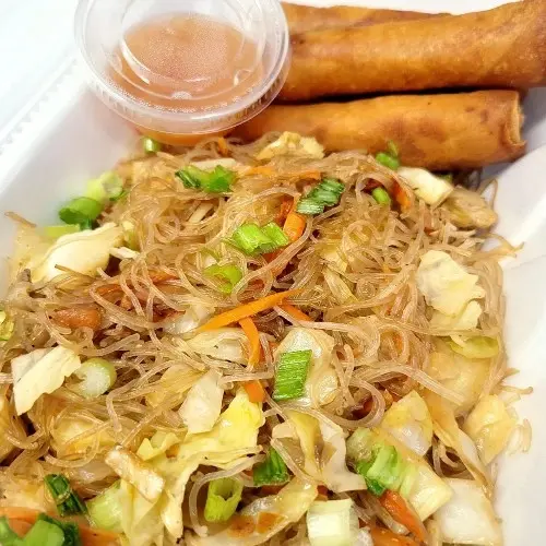 Filipino Fusion Chicken Pancit And Lumpia