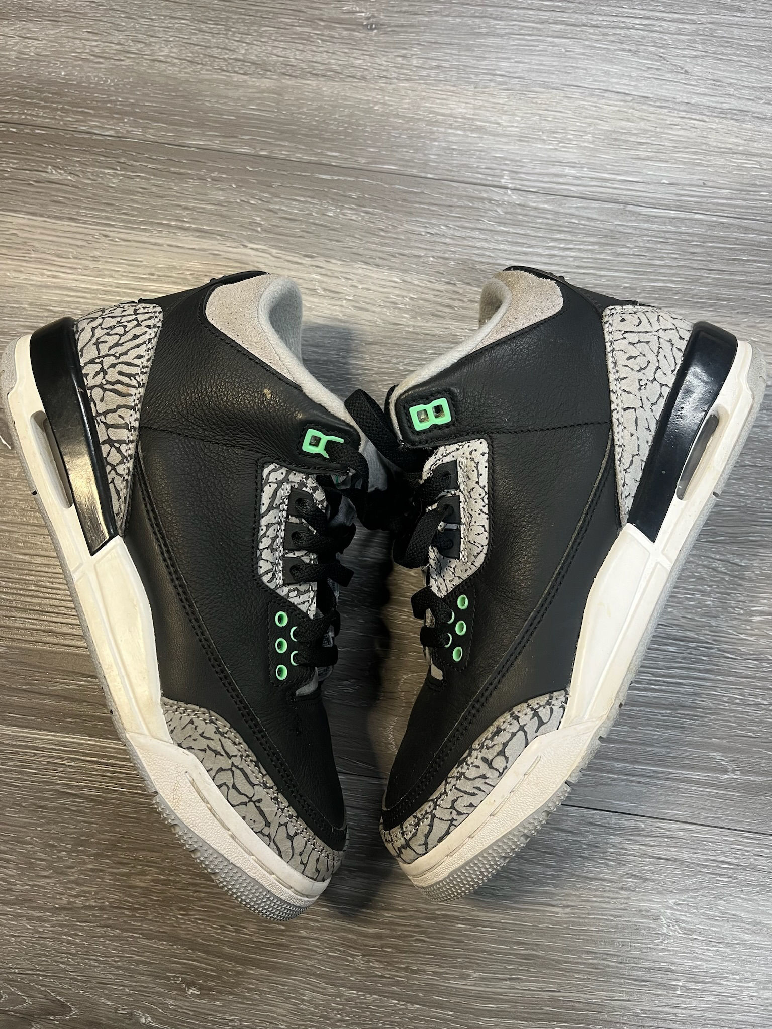 Jordan 3 Glow Green