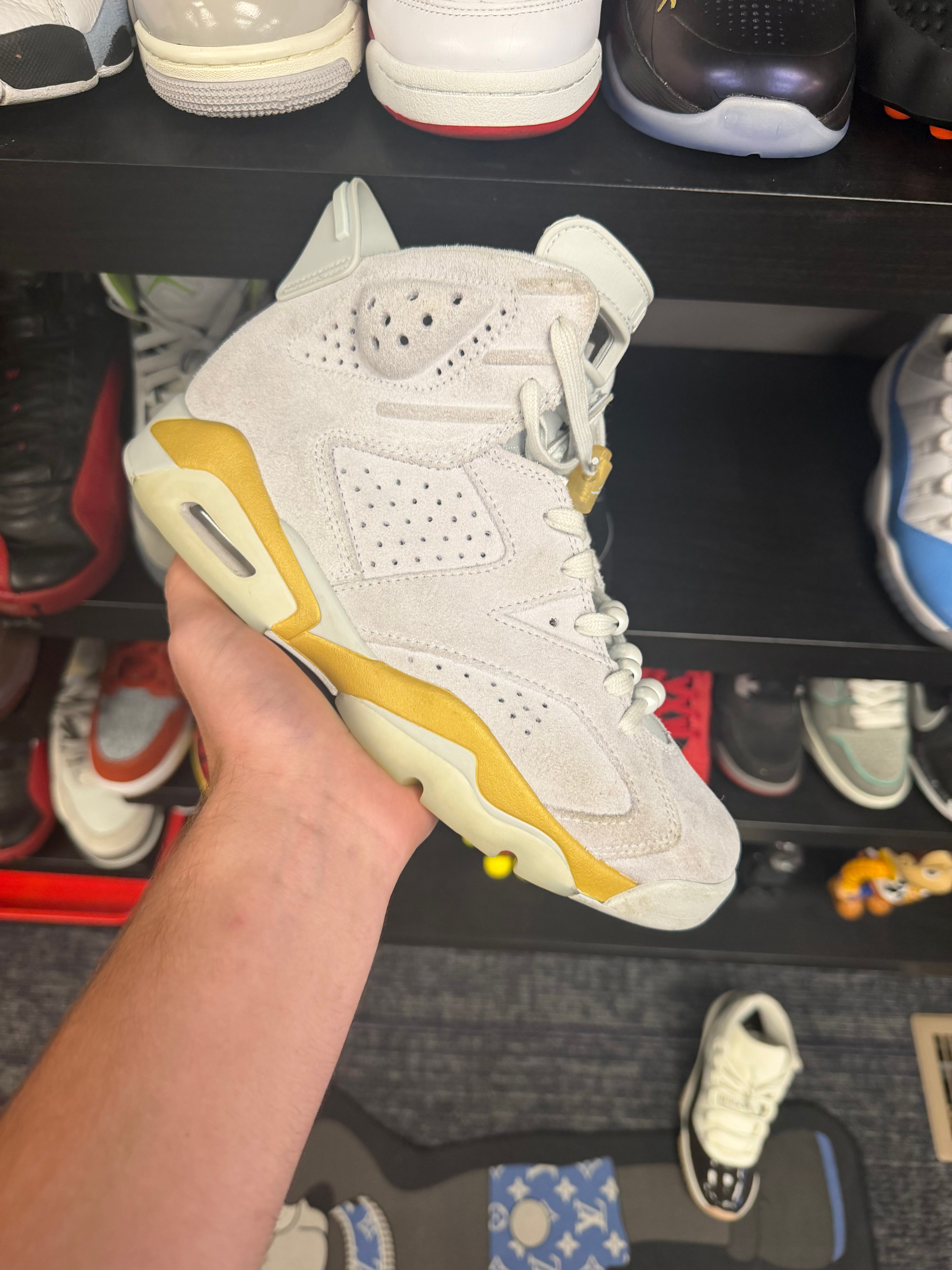 Jordan 6 Pearl