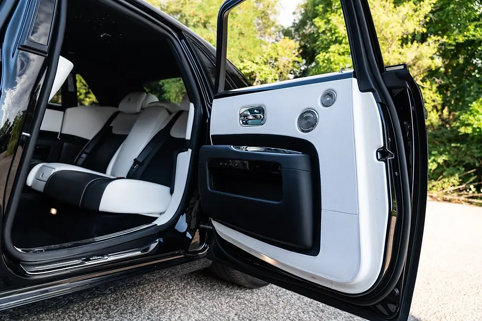 Thumbnail: 2017﻿ ﻿Rolls-Royce﻿ ﻿Ghost﻿ ﻿Black Badge﻿ ﻿Sedan