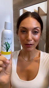 The Perfect USDA Certified Sea Kelp Nourishing Skin Polish. Dry Formula! Who would have thought of a Dry Cleanser?! Niko of course!