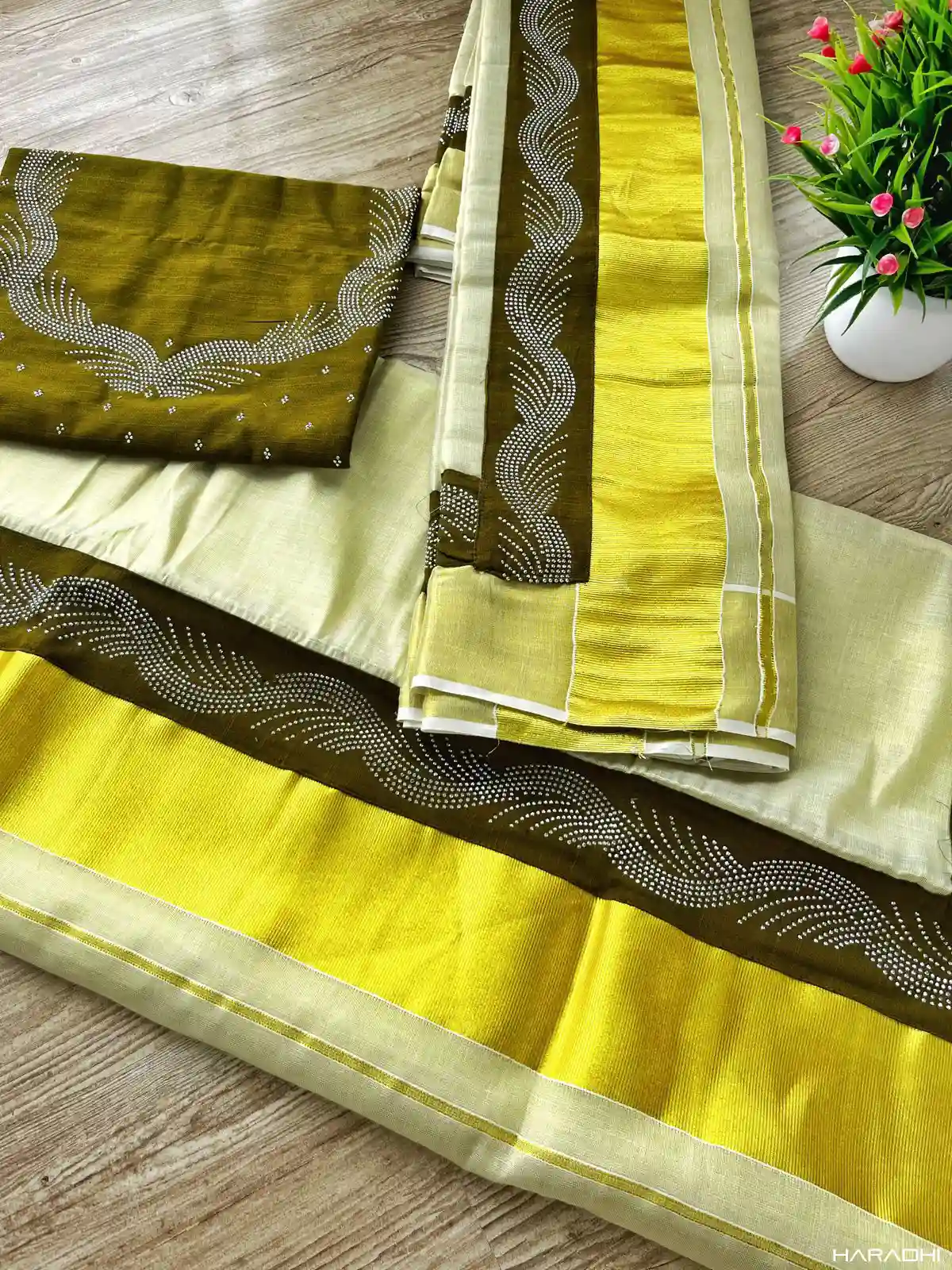 Thumbnail: Moss Green Sequins Work Kasavu Cotton Tissue Set Mundu With Blouse Piece