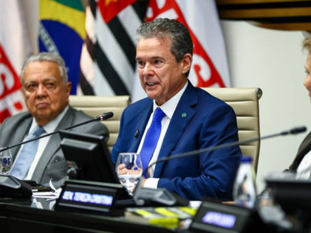 Ministro da Agricultura e Pecuária, André de Paula, debate crédito rural durante evento em São Paulo