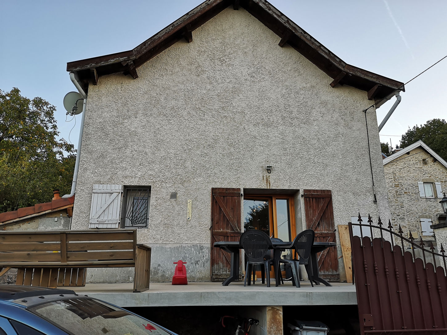 Isolation extérieure de murs pour une maison en Isère