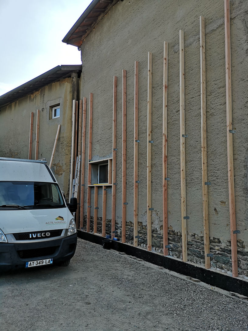 Isolation extérieure de murs pour une maison en Isère