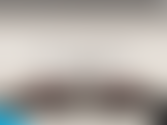 Diagrama del arco narrativo aplicado al marketing político y comercial, mostrando las etapas de planteamiento, nudo con conflicto emocional y resolución estratégica.