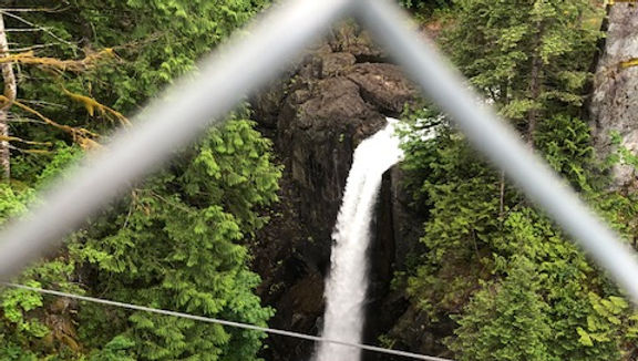 Elk Falls, Campbell River BC 1.8KM