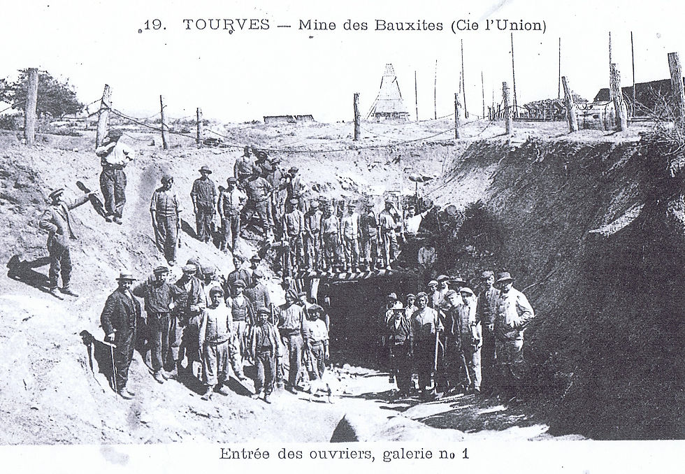 Balade au Musée des Gueules Rouges et à l'Abbaye de La Celle