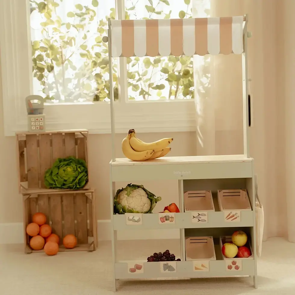 LITTLE DUTCH. Wooden market stall