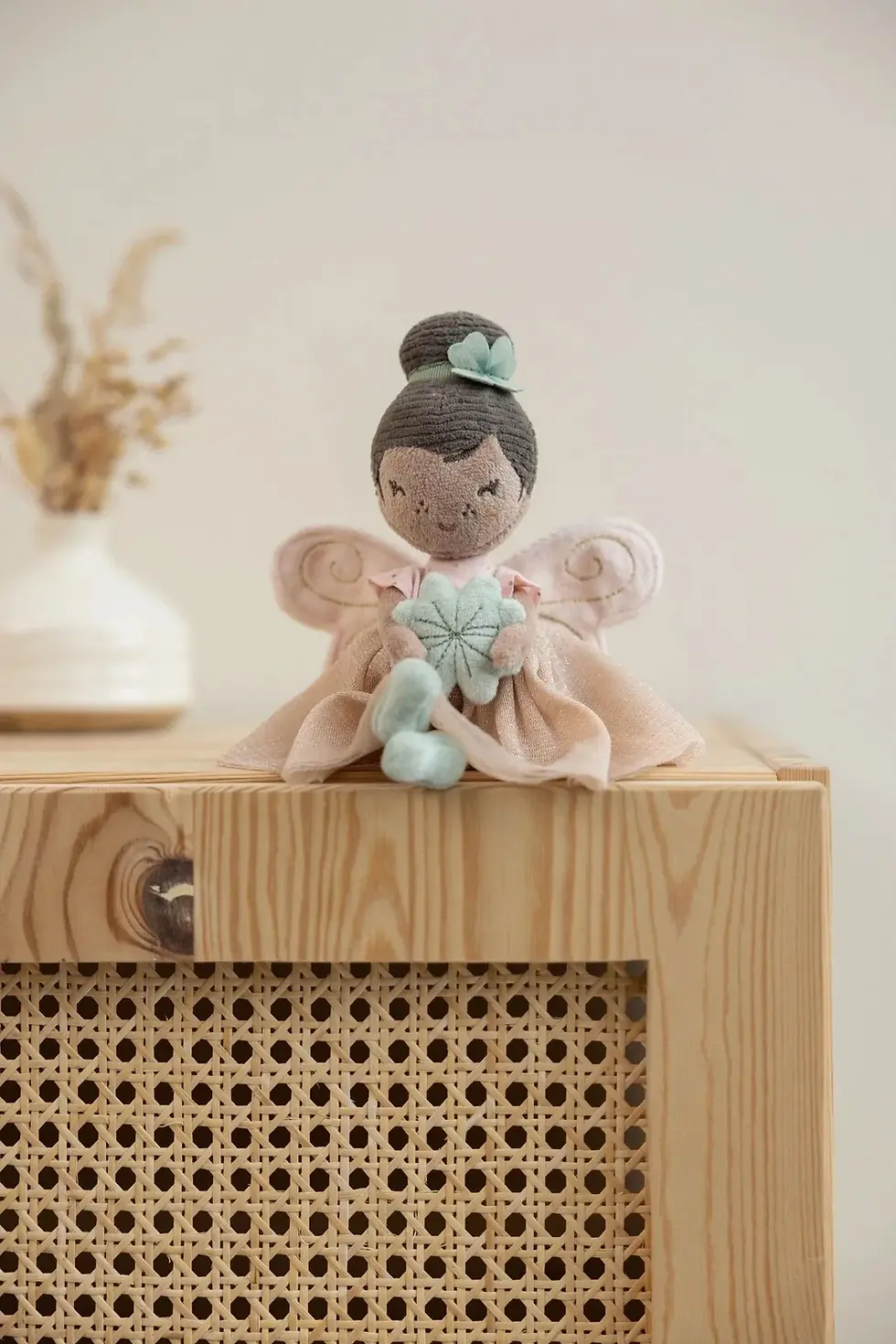 Thumbnail: Ella – The Fairy of Luck
