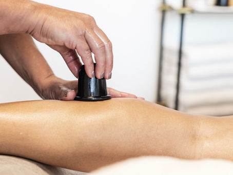 Lymfmassage i Göteborg – effektiv behandling mot celluliter med koppningsmassage och vakuumkoppar som extra boost!