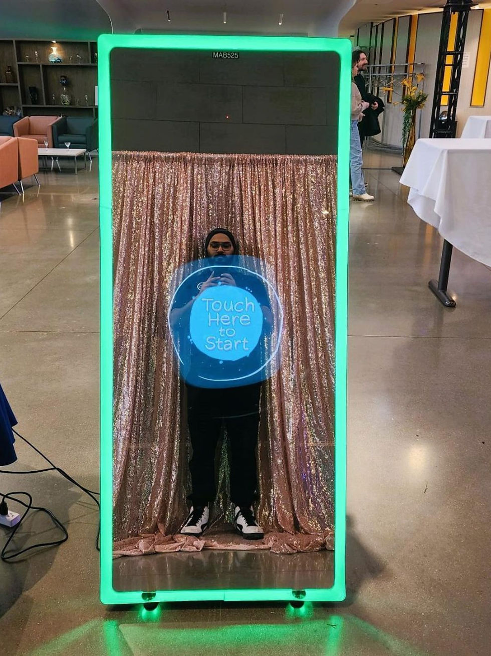 Collingwood Mirror Me Photo Booth Rental