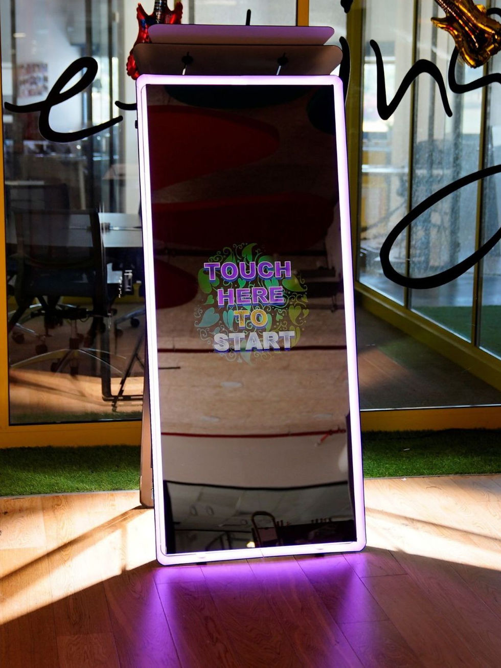 Hamilton Mirror Me Photo Booth Rental