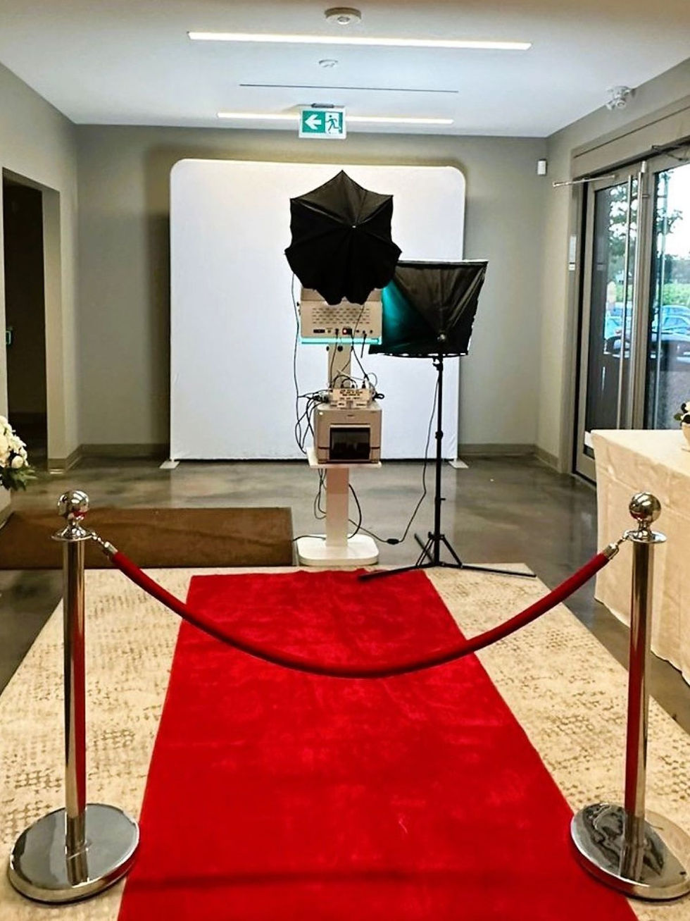 Strathroy Photo Booth Pod Rental