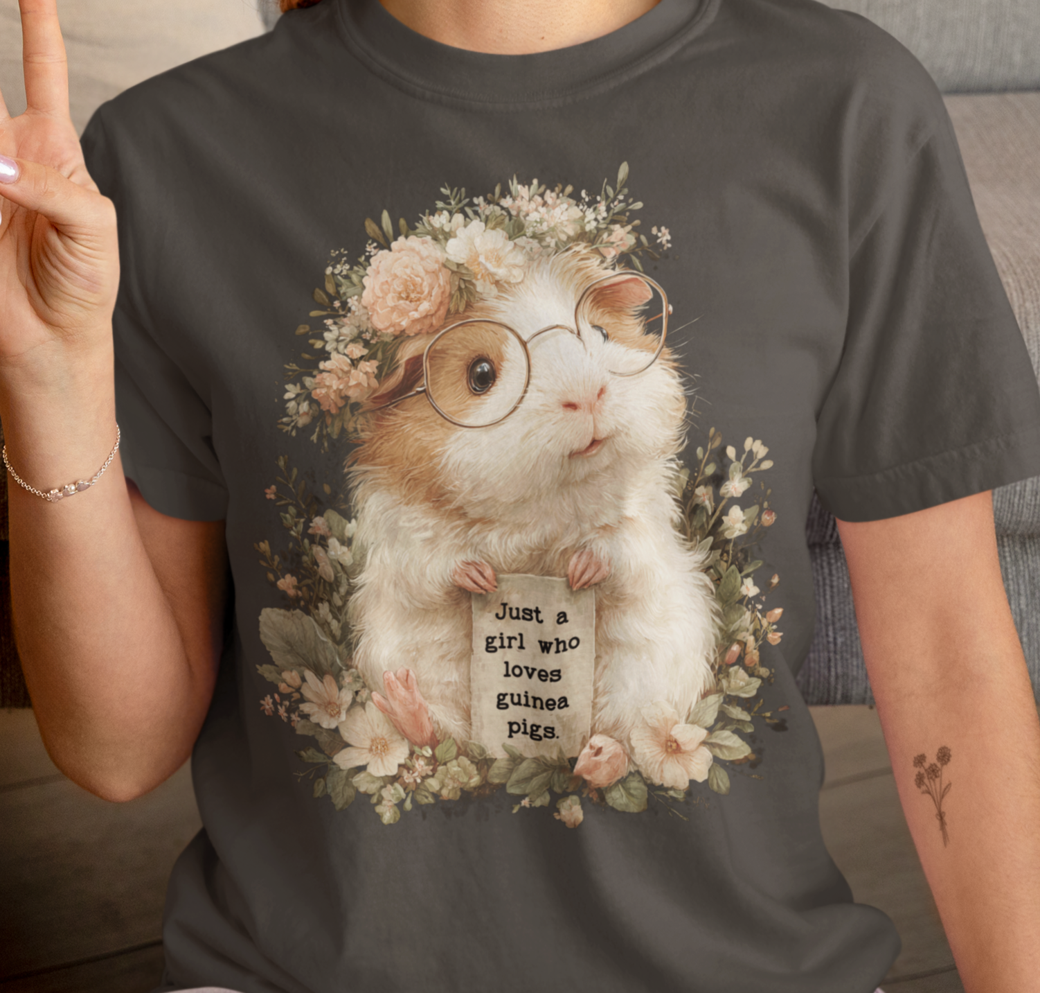 🌸 Just a Girl Who Loves Guinea Pigs T-Shirt • Cute Animal Lover Gift