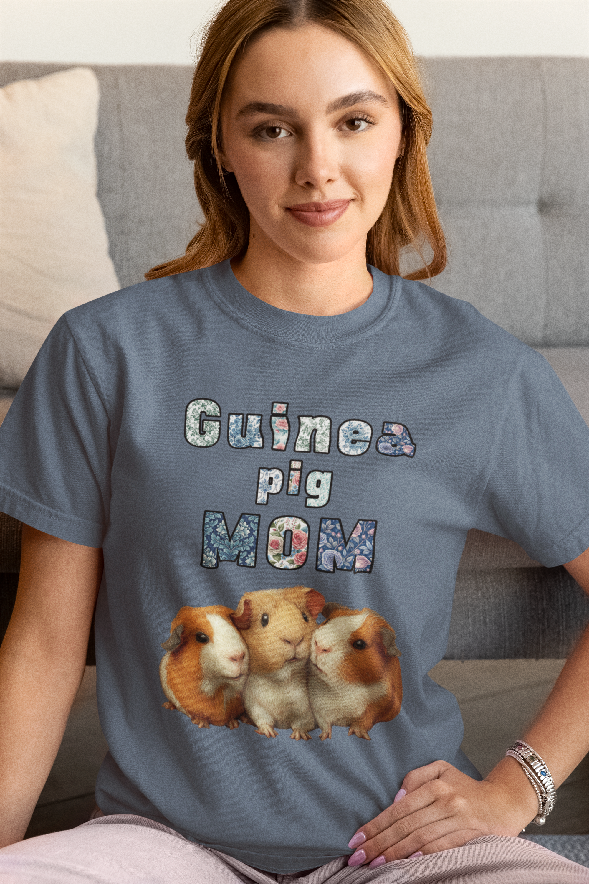 🌸 Guinea Pig Mom T-Shirt — Adorable Pet Lover Gift