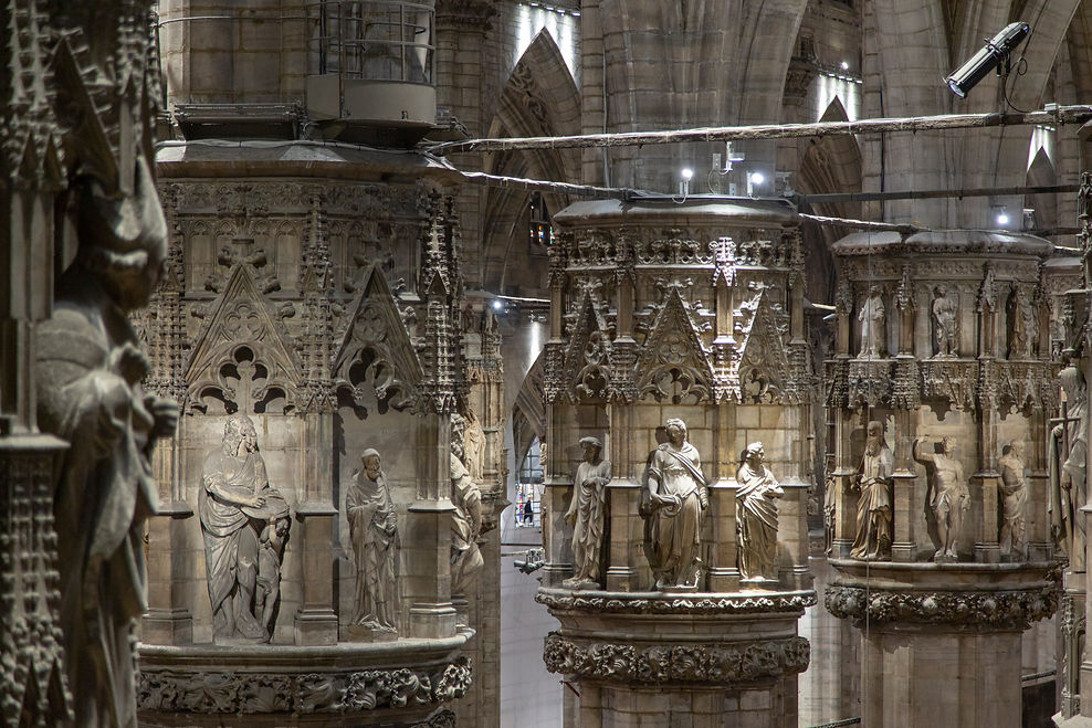 Impresa di Restauro Magistri S.R.L, Controfacciata Duomo di Milano.jpg