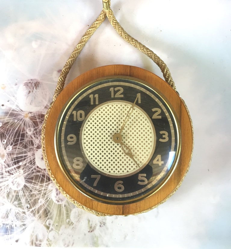 Mechanische Holz-Messing-Wanduhr mit Kordel, 1950er