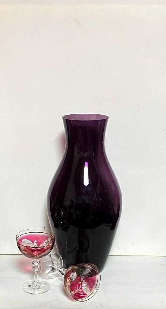 Große lilafarbene WMF-Glas-Bodenvase, 1960er