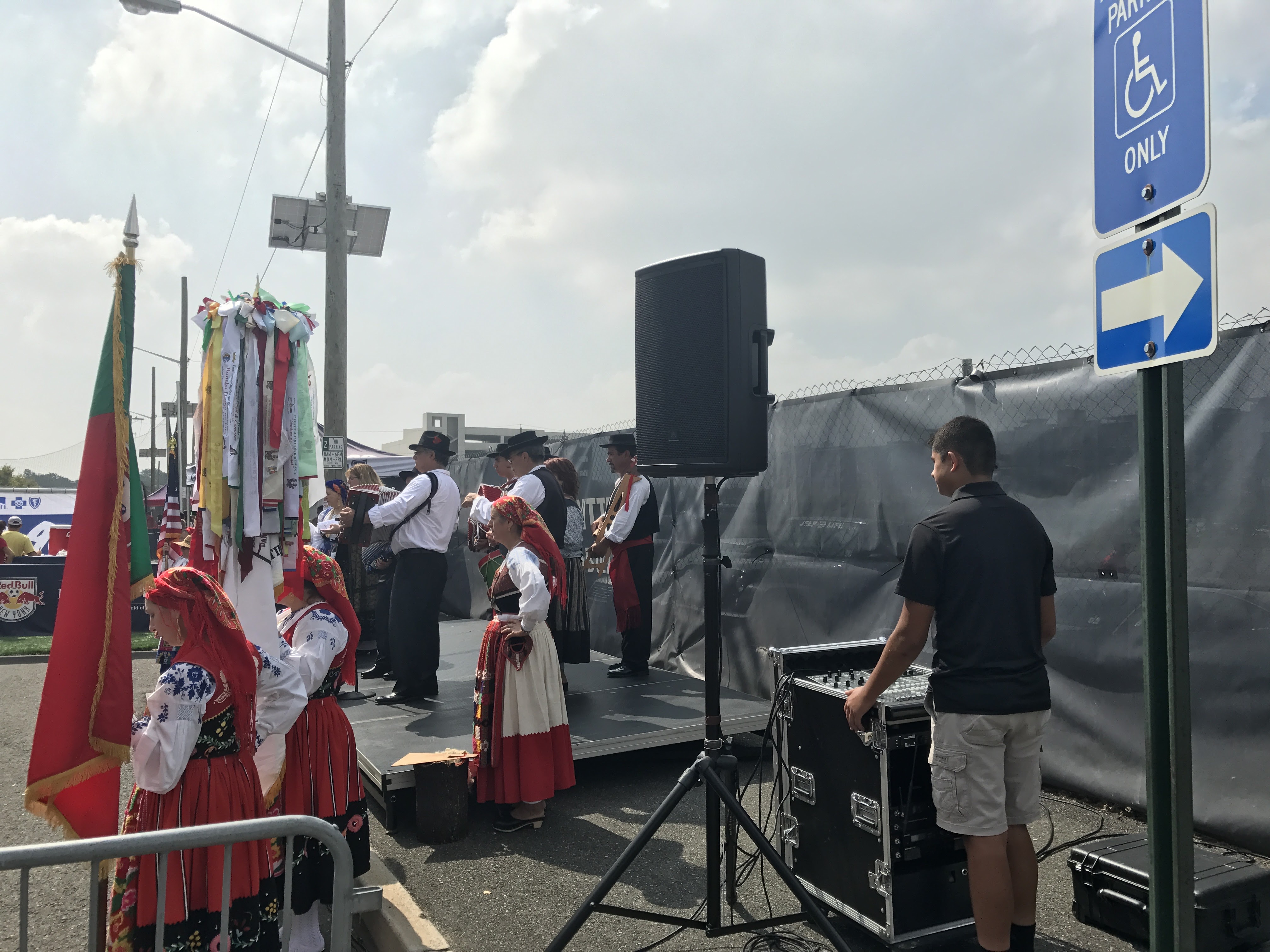 Stage rental outdoor Bergen AV NJ