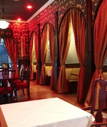 SeoulSalonLA inside.jpeg