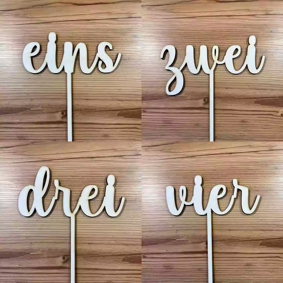 Miniaturbild: Tischnummern Hochzeit – Zahlen eins bis vier als Steckschilder