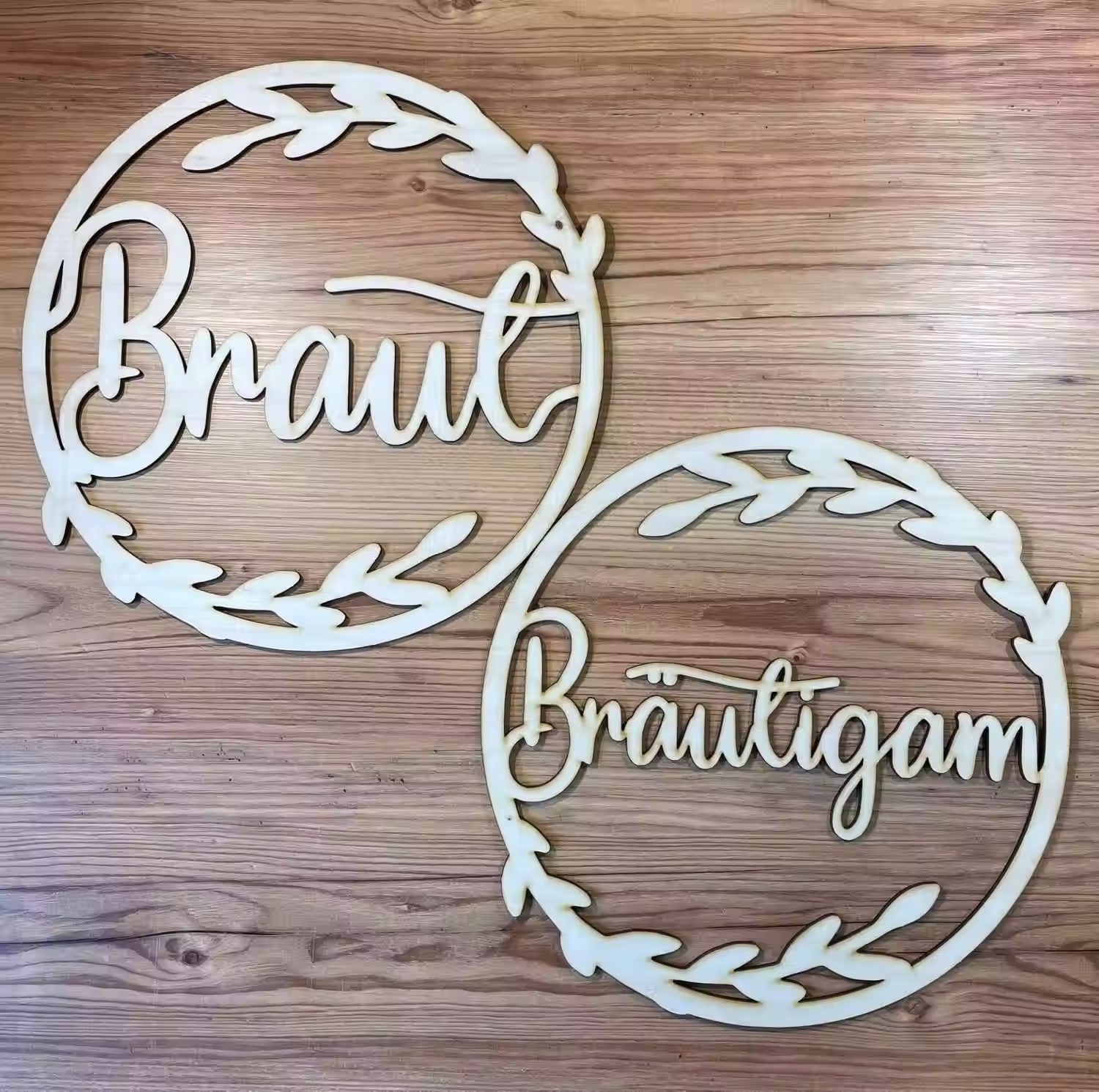 Stuhlschilder Hochzeit – Braut & Bräutigam aus Holz rund
