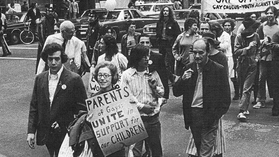 CitizenGO: 1972-es New Yorki melegfelvonuláson készült fotóval hív június 27. Szülők Menetére