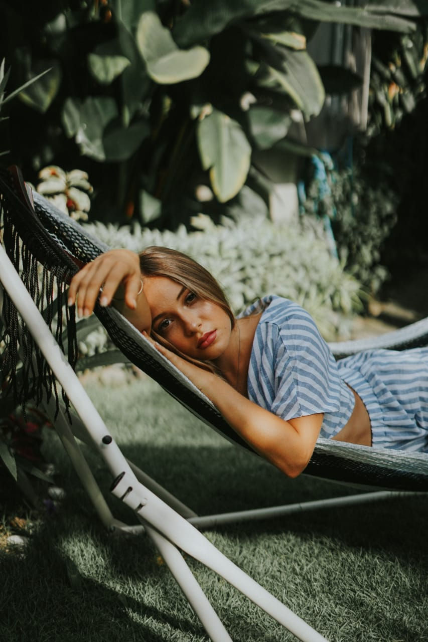 Thumbnail: Monochrome (Firm) + Luxe Swing Chair