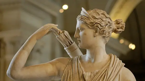 detail_diana_versailles_louvre_ma589.webp