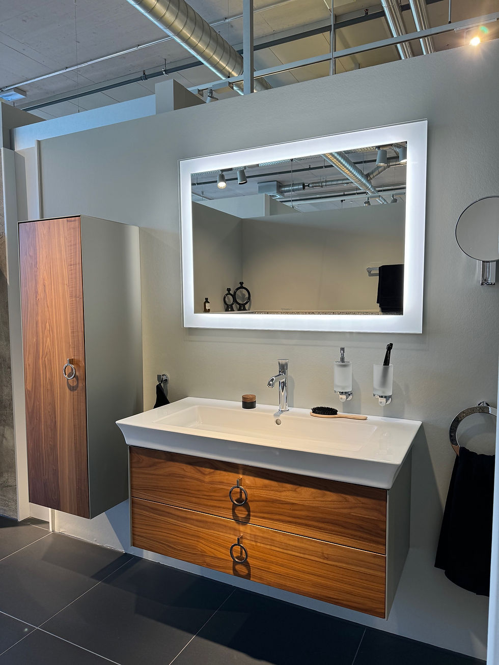 Duravit White Tulip Badmöbelset ( Listenpreis 11‘449.-)