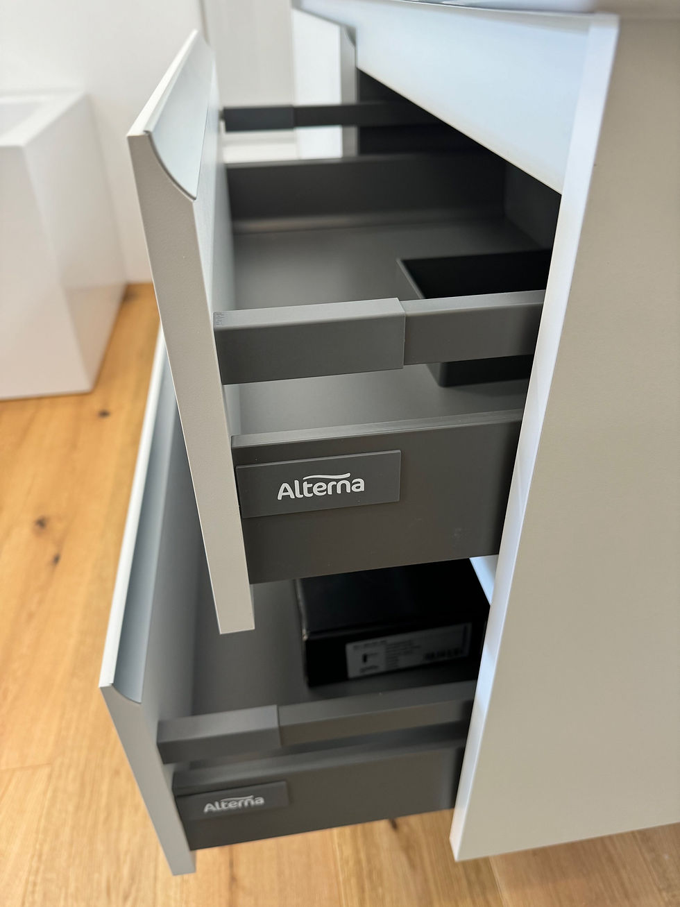 Miniaturbild: Alterna Waschtischmöbel inkl.Keller Illuminato Spiegelschrank Plus