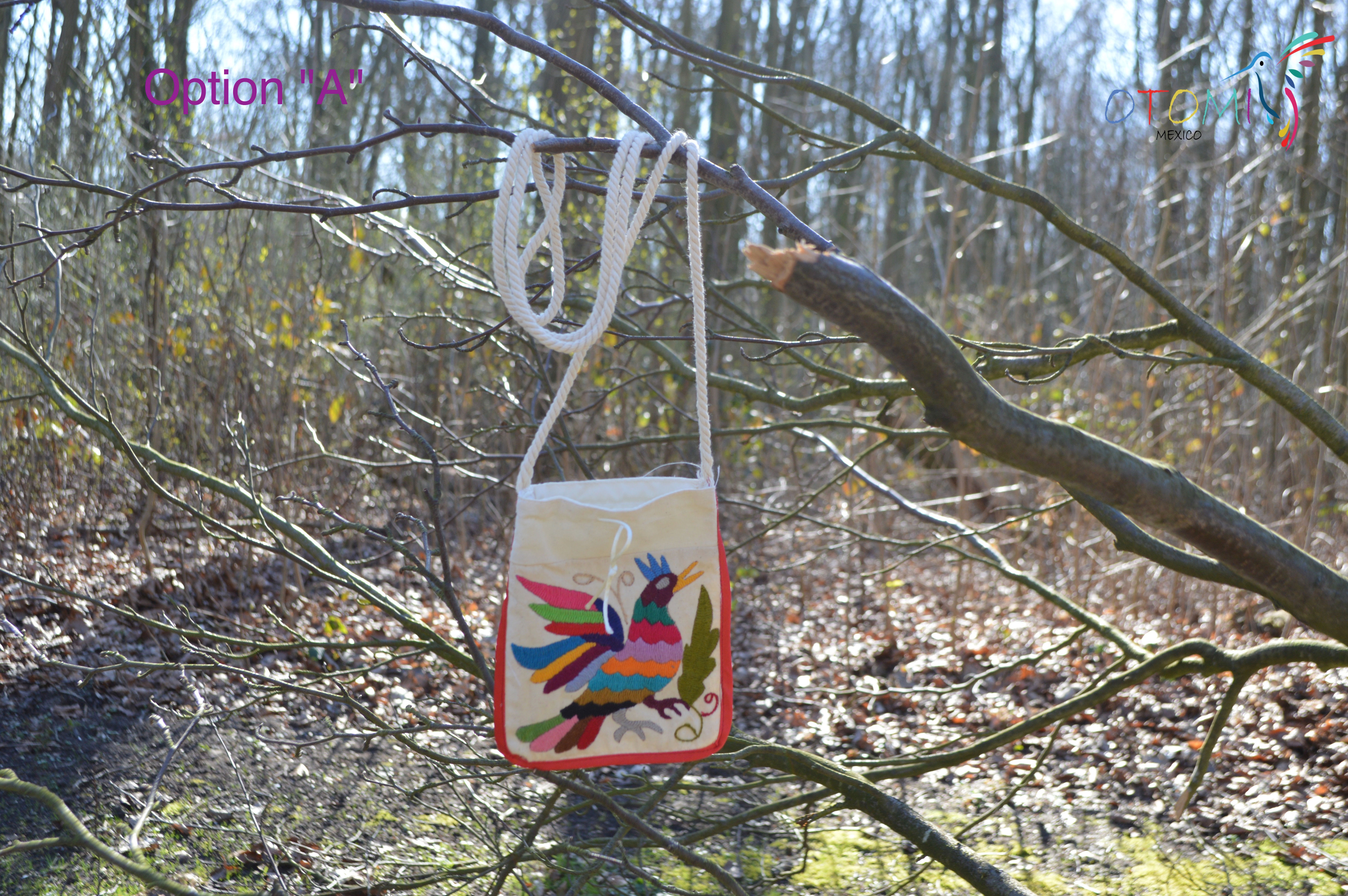 otomi bag with a bird design