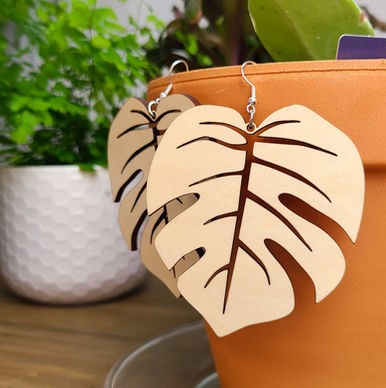 monstera earrings.jpg